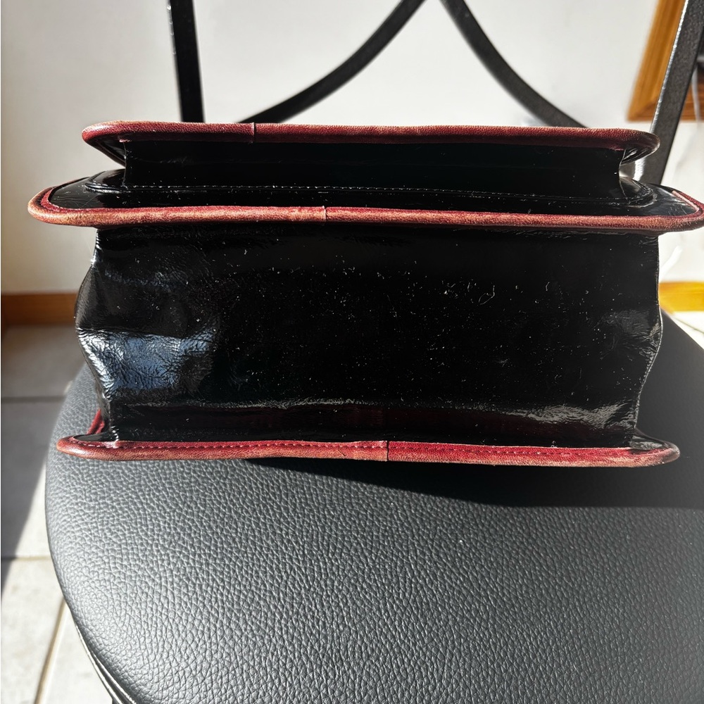 Pristine Chanel Black Quilted Patent Leather Chocolate Crossbody Shoulder Bag - Picture 6 of 16